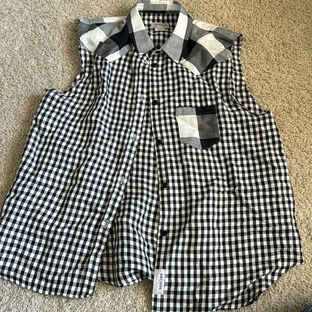 Woolrich Sample Sale Sleeveless Button Up